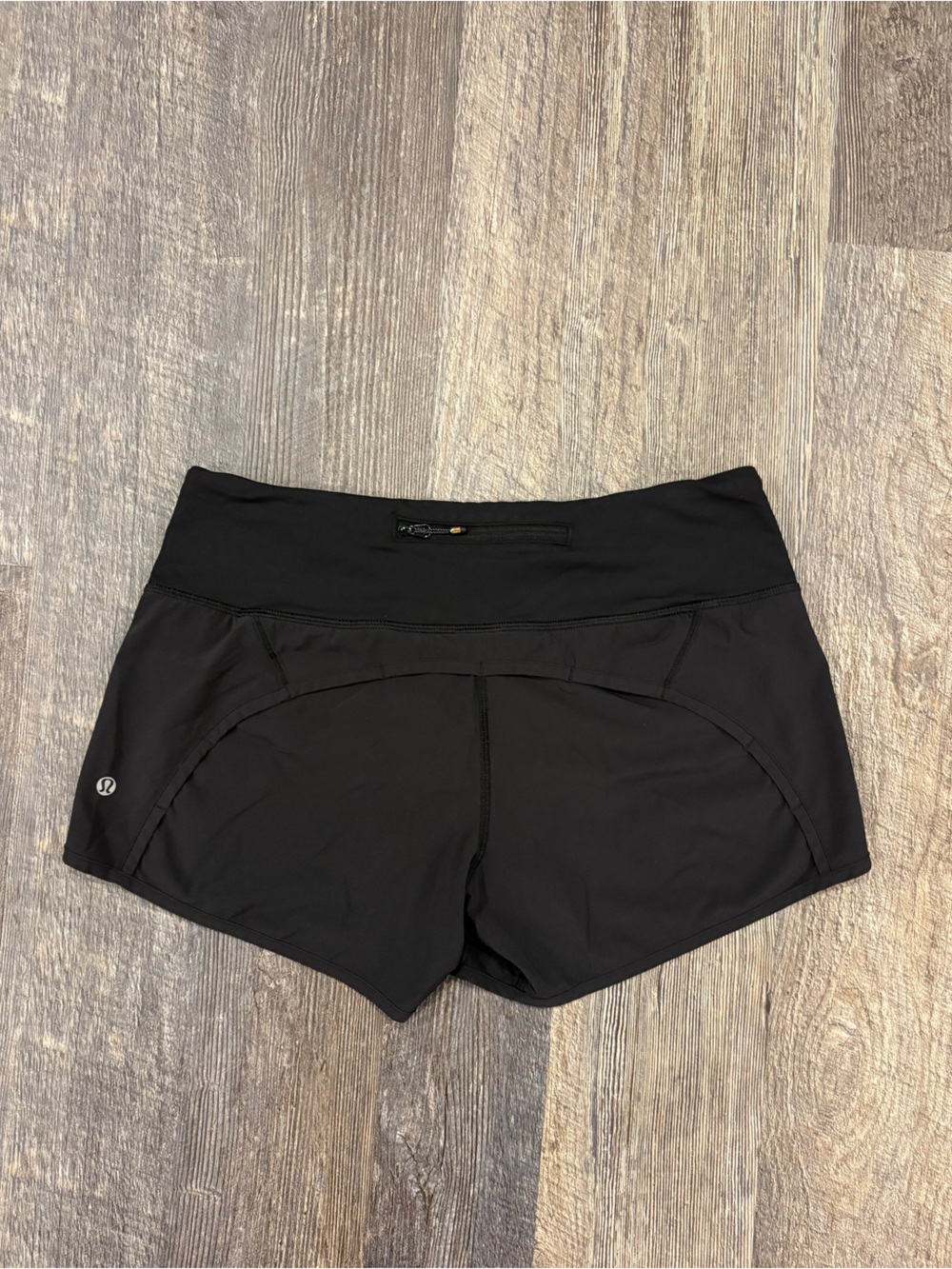 Lululemon Speed Up Shorts Lined Black - Size 6